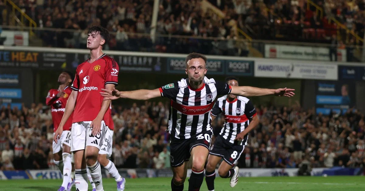Humillante eliminación del Manchester United por Grimsby Town en la Carabao Cup